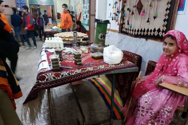 جشنواره آداب و رسوم و غذاهای سنتی شهرستان‌های فارس