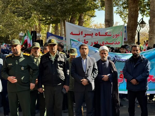 حضور پرشور مردم در راهپیمایی ۱۳ آبان طرقبه