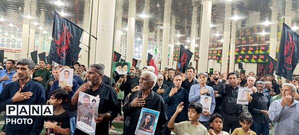 آیین گرامیداشت چهارمین ماهگرد شهادت «رهبر شهید» و شهدای دانش‌آموز دبستان شجره طیبه میناب