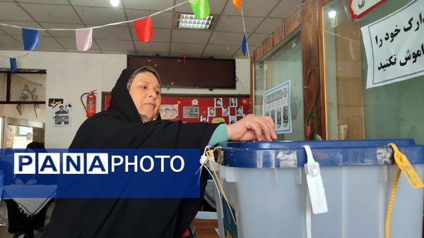 چهاردهمین دوره انتخابات ریاست‌جمهوری در دبستان سروقد ناحیه یک مشهد 