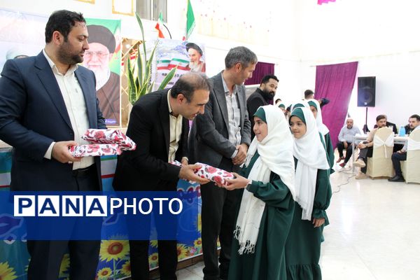 همایش گرامیداشت هفته معلم در شهرستان گرمه