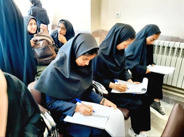 آزمون لیگ‌جت با شعار «جهاد ما جهاد تبیین» در خانمیرزا