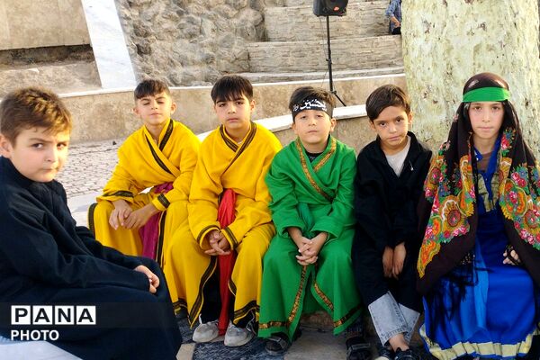 اجرای تعزیه به مناسبت دهه دوم محرم در بهارستان دو