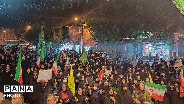 شکوه صدوبیست شب مقاومت مردم کوهدشت در میدان امام خمینی (ره)