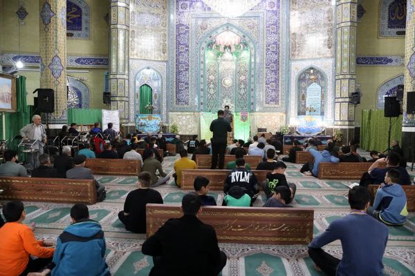 افتتاحیه مراسم اعتکاف بزرگ جنوب شرق استان تهران در مصلی صاحب الزمان (عج) شهرستان ورامین 