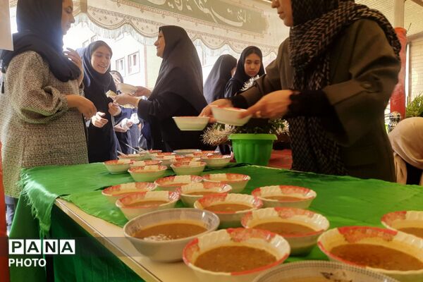 چایخانه امام رضا(ع) در دبیرستان شاهد کوثر رباط‌کریم