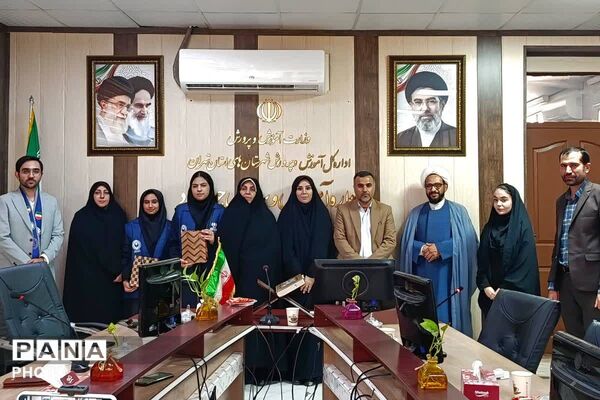 تقدیر از دانش آموزان منتخب فرصت نوجوانی منطقه جوادآباد
