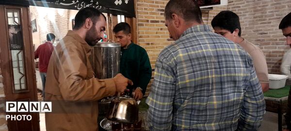 چایخانه حضرت زهرا در نود و هشتمین شب 