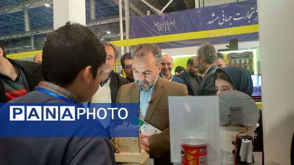 غرفه آموزش و پرورش ناحیه یک در نمایشگاه پژوهش و فناوری مشهد 