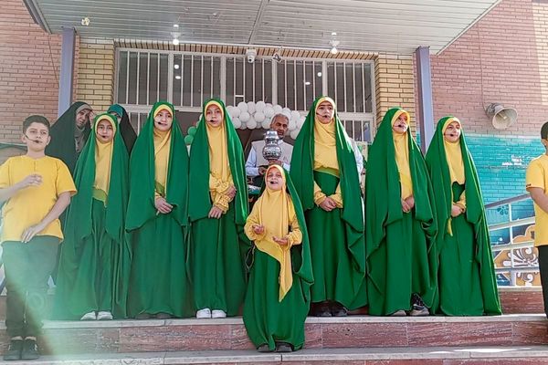 حضور خادمین امام رضا (ع) در دبستان دخترانه آیین روشن