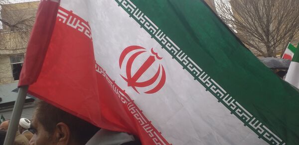 همگام با هم؛ مردم و دانش‌آموزان، شکوه جاودانه ۲۲ بهمن را فریاد می‌زنند