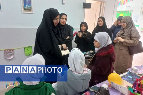 جشن انقلاب در ناحیه دو شهرری با حضور معاون پرورشی و فرهنگی شهرستانهای استان تهران 