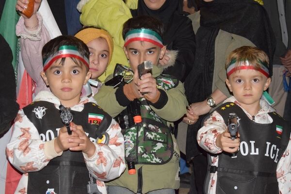 میعادگاه ایستادگی و همدلی در ملایر