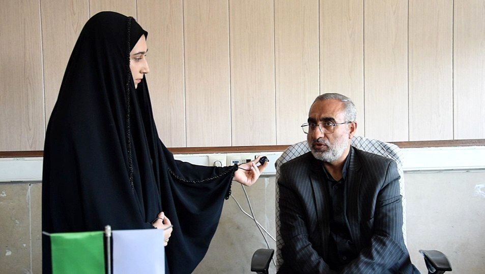 یکی از مهم‌ترین ابزارهای انتقال مفاهیم فرهنگ ایثار و شهادت به نسل‌های آینده، رسانه است