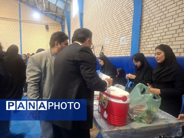 بازارچه کسب و کار دانش‌آموزی دبیرستان پردیسان سملقان