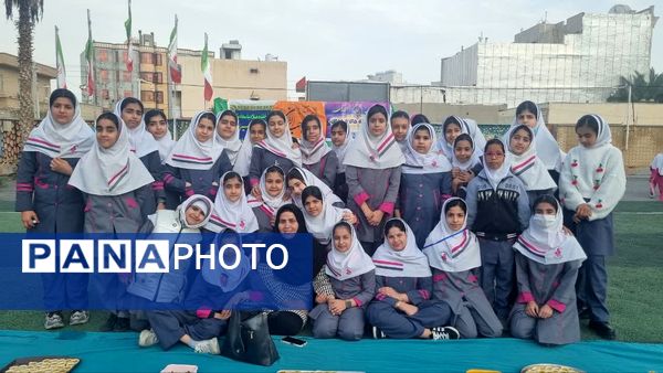 مدرسه‌ای به رنگ انتظار؛ جشن مهدوی در قاب لبخند دانش‌آموزان
