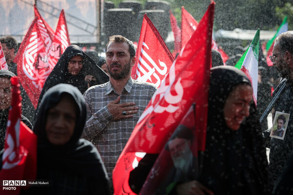 پیاده‌روی جاماندگان اربعین در تهران - 1