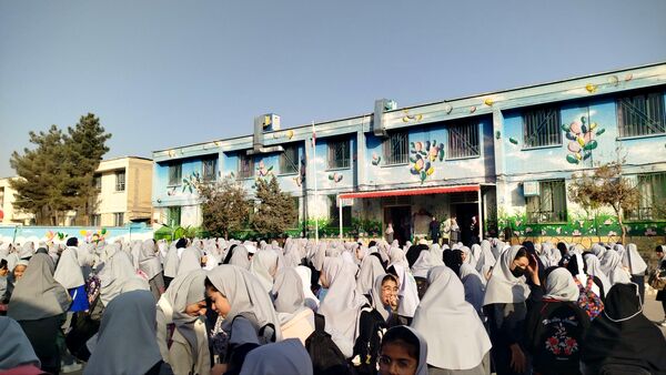 قلب‌های دبستان نیایش برای روز دختر، با نوا و سرود به تپش افتادند!