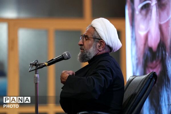نوای «لبیک یا حسین» از اجتماع شیرخوارگان حسینی در فاز ۳ اندیشه