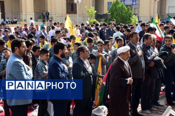 تجمع دانش‌آموزان شیرازی در حمایت از جبهه مقاومت