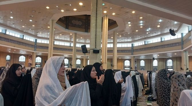 حضور مردم در نماز جمعه این هفته ، گرامی داشت هفته دولت 