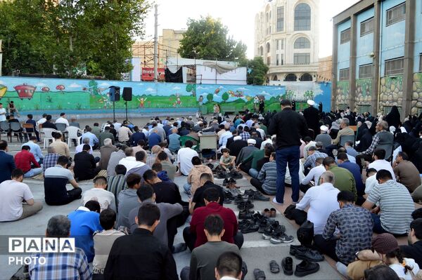 مراسم طلب آمرزش در روز عرفه، از زبان امام حسین «ع» در شهر امیریه