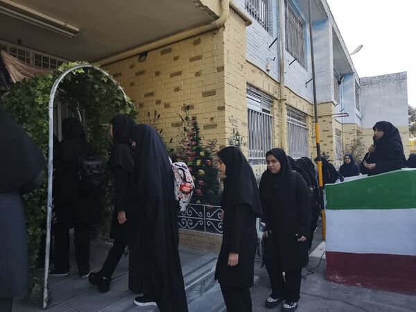 آیین بازگشایی مدارس در مدرسه ازرم مشهد 