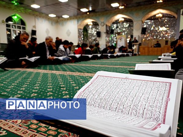 محفل انس با قرآن کریم در کاشمر