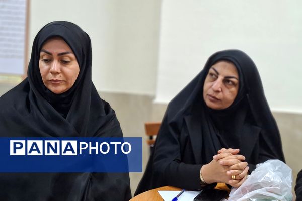 کارگاه آموزشی مدیران مدارس تراز قرچک