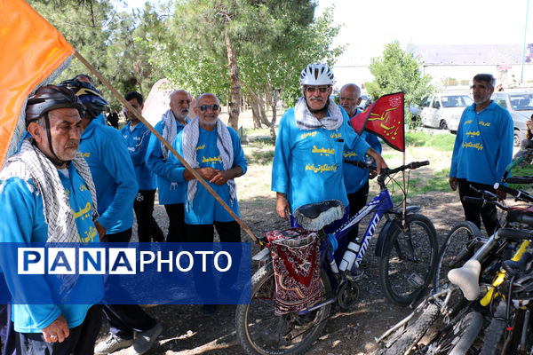 جلوه‌هایی از حضور نوجوانان در مراسم سالگرد ارتحال امام خمینی(ره)