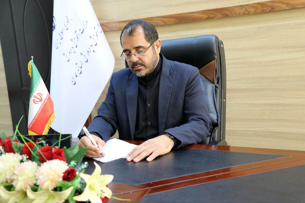 آموزش‌وپرورش و بنیاد شهید همدان تفاهم‌نامه خدمات انتخاب رشته امضا کردند