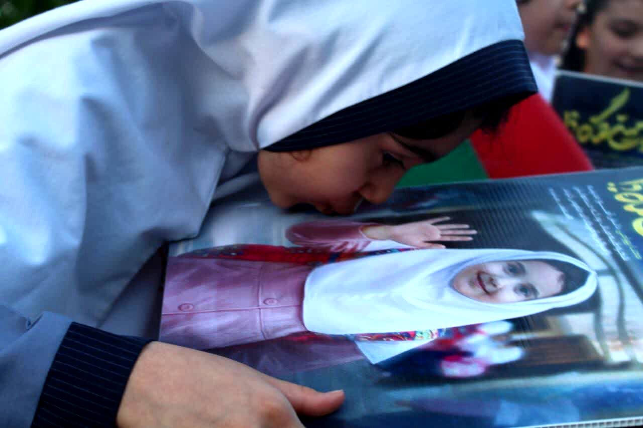 دانش‌آموزان همدانی در سومین رویداد «۱۶۸» یاد شهدای دانش‌آموز میناب را گرامی داشتند