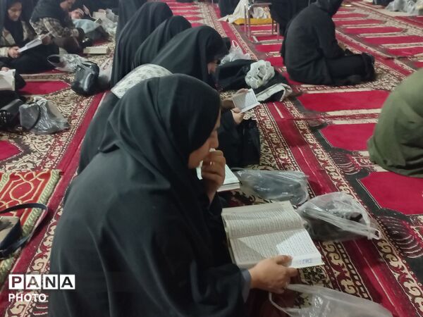 مراسم روضه خوانی و قرائت زیارت عاشورا در نیشابور 