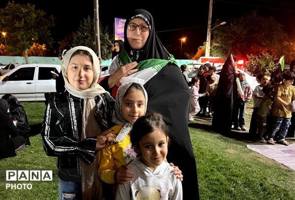 نود و چهارمین شب راهپیمایی و تجمع مردمی در ساوجبلاغ 
