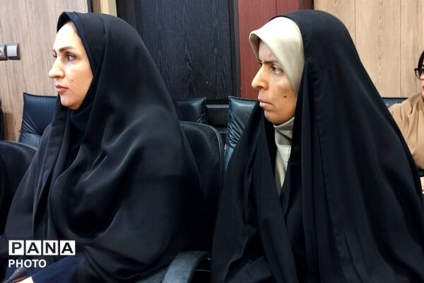آیین تجلیل از فعالان حوزه پرورشی در بهارستان دو