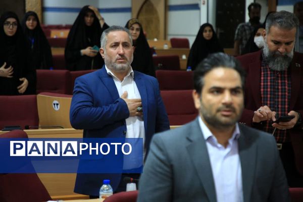 نشست صمیمی مدیران رسانه با استاندار قم