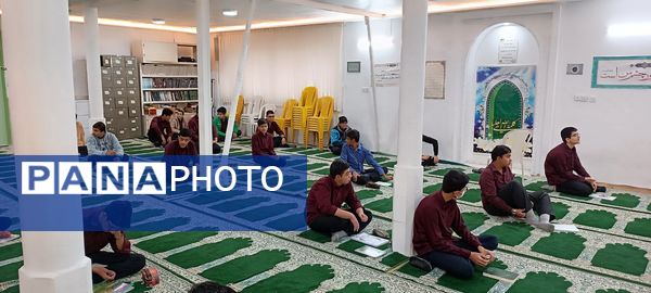  مسابقات قرآن، عترت و نماز سطح آموزشگاه در دبیرستان نمونه آیت‌الله خامنه‌ای