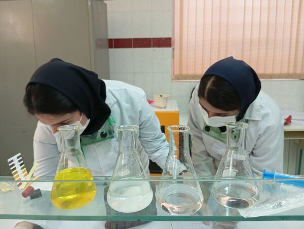 ۳۰ تیم دانش‌آموزی در مرحله استانی بیست و سومین دوره از مسابقات آزمایشگاهی به رقابت پرداختند