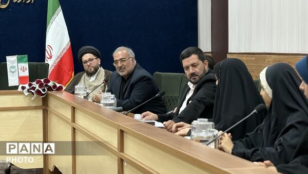 روز خاطره انگیز خبرنگاران پانا با مدیرکل آموزش و پرورش قم