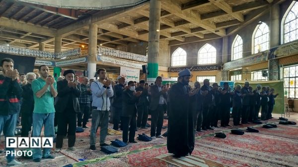 نورآباد میزبان نماز باشکوه عید قربان با حضور مردم