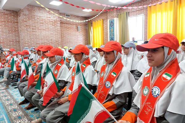 آیین سپاس معلم اداره کل آموزش و پرورش شهرستانهای تهران در کهریزک 
