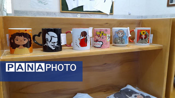 نمایشگاه هفته معرفی مشاغل در هنرستان شاهد نجمیه قم 