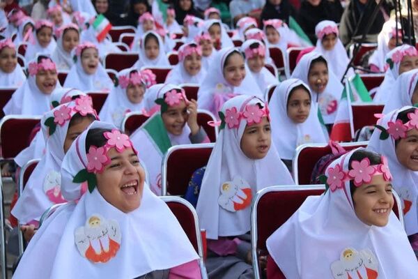 جشن شکوفه‌ها در یزد