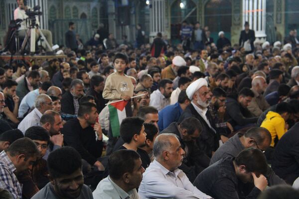 پویش ایران همدل در شهرکرد برگزار شد