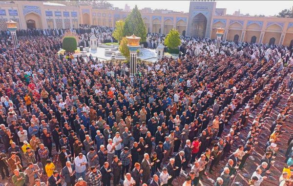 نماز عید فطر ۱۰ هزار نفری در کاشمر 