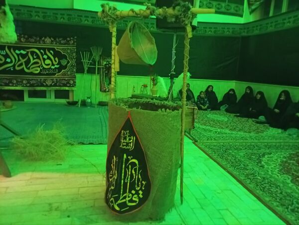 اجرای نمایش و شبیه خوانی دهه فاطمیه در تکیه ابوالفضلی روستای فدافن