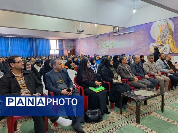 بازدید مدیرکل آموزش و پرورش استان اصفهان از مدرسه حضرت زینب (س) ناحیه ۴ (در طرح نماد)