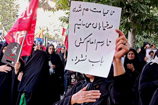 عزاداران قائد شهید با حماسه‌ای از وفاداری به میدان آمدند