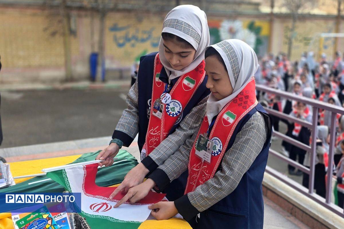 جشن پیروری انقلاب اسلامی در دبستان شهید آقچه‌لو رباط‌کریم