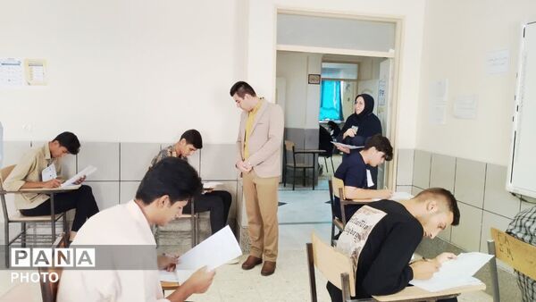 بازدید مدیر آموزش و پرورش شهرستان کلات از حوزه محل های برگزاری امتحانات نهایی 
